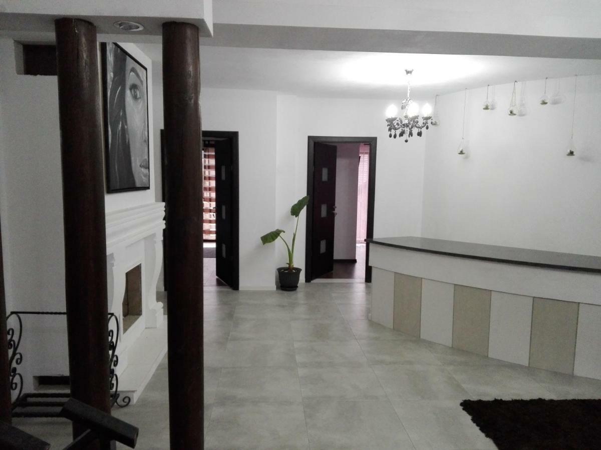 Pensiunea Timis Borşa Exteriör bild